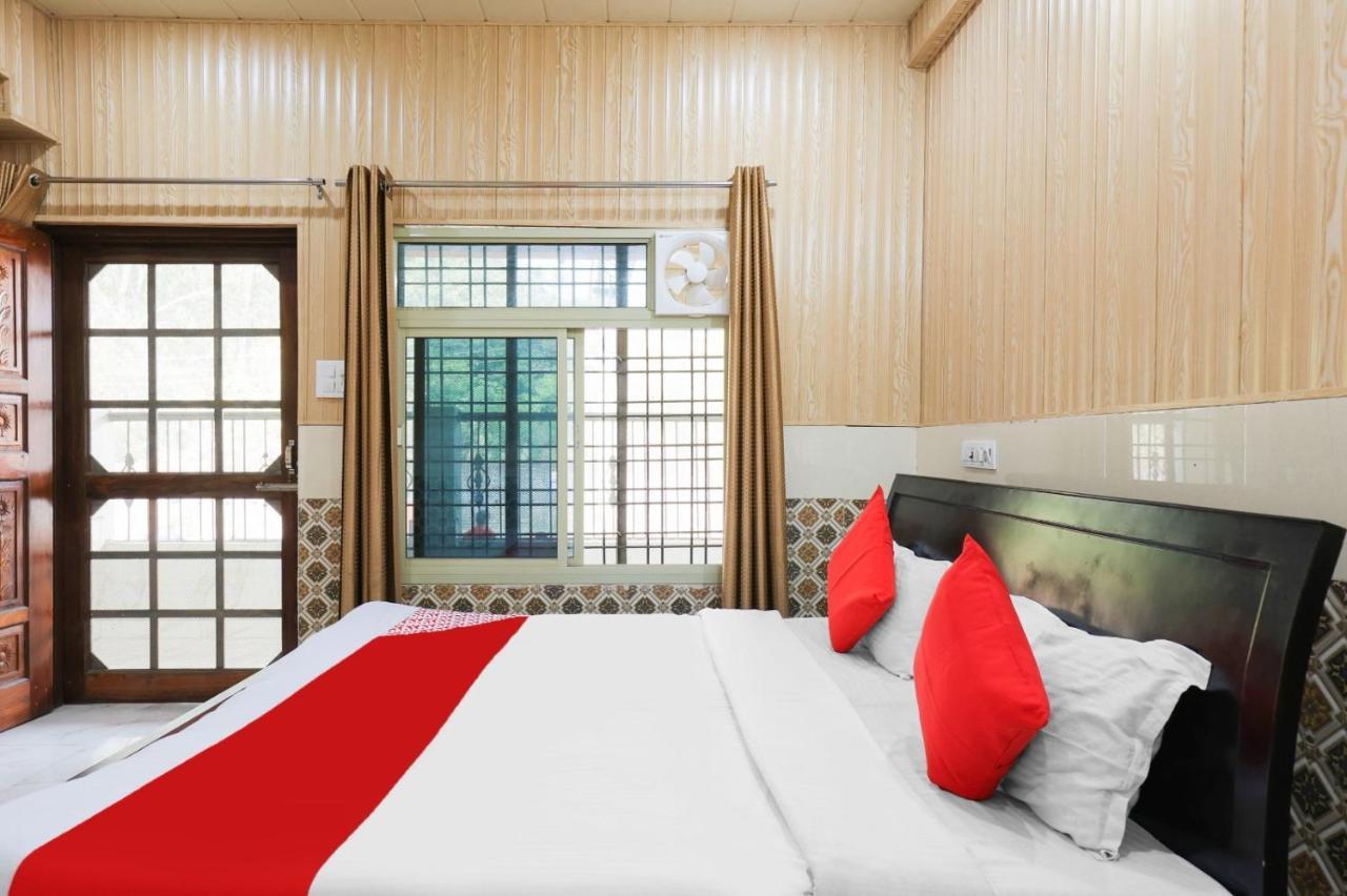Hotel Chitrarth & Party Lawn Haldwani Ngoại thất bức ảnh
